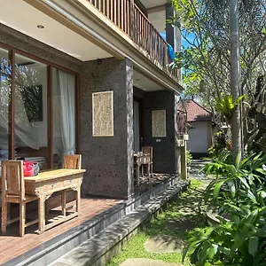 3* Gasthuis Santosha Place