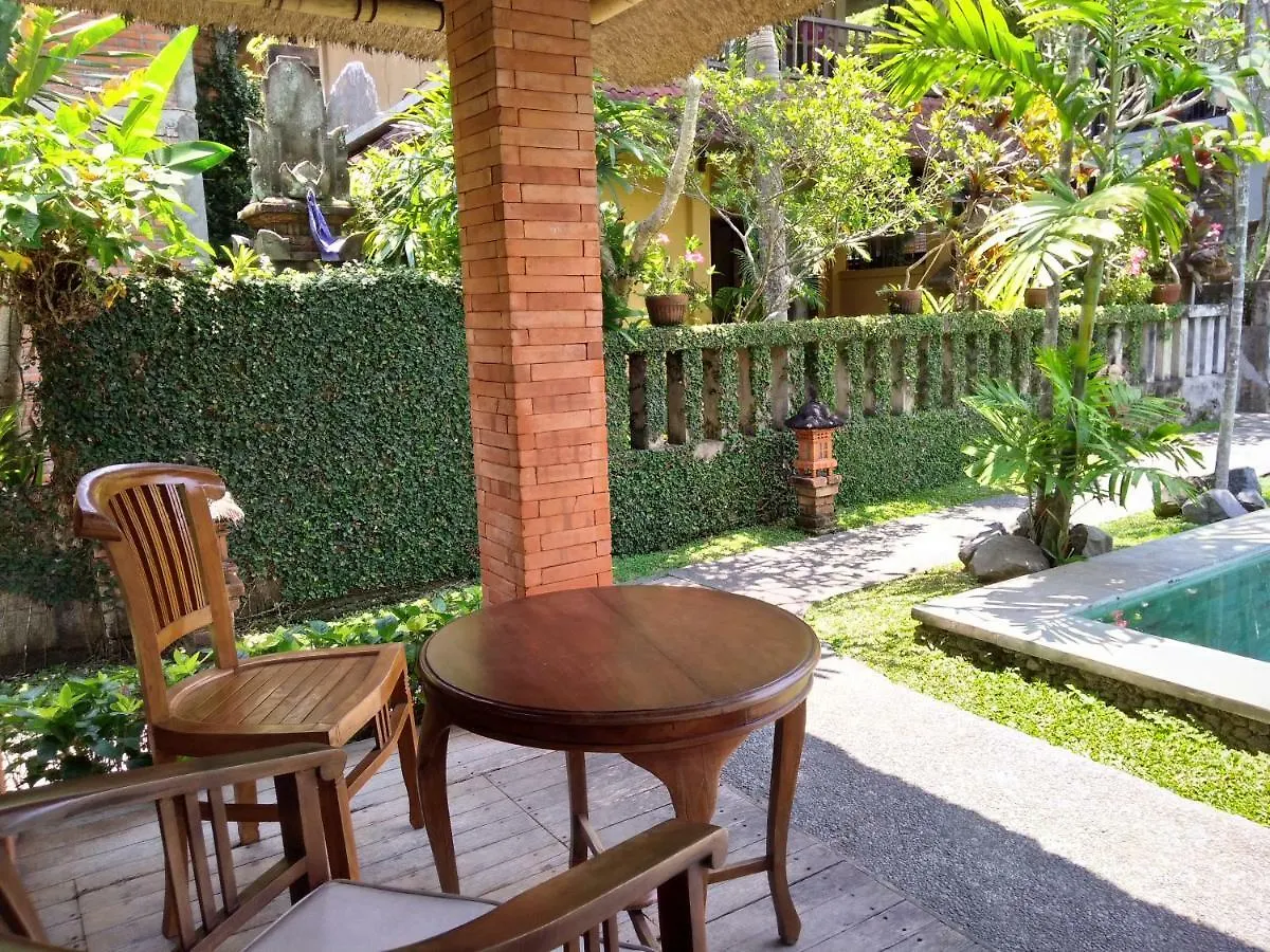 Ubud Lestari Bungalows Bed & Breakfast